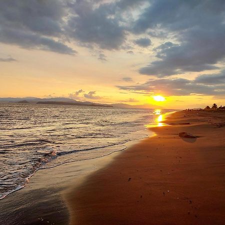 Casa Equipada En El Centro De Puntarenas Villa ภายนอก รูปภาพ