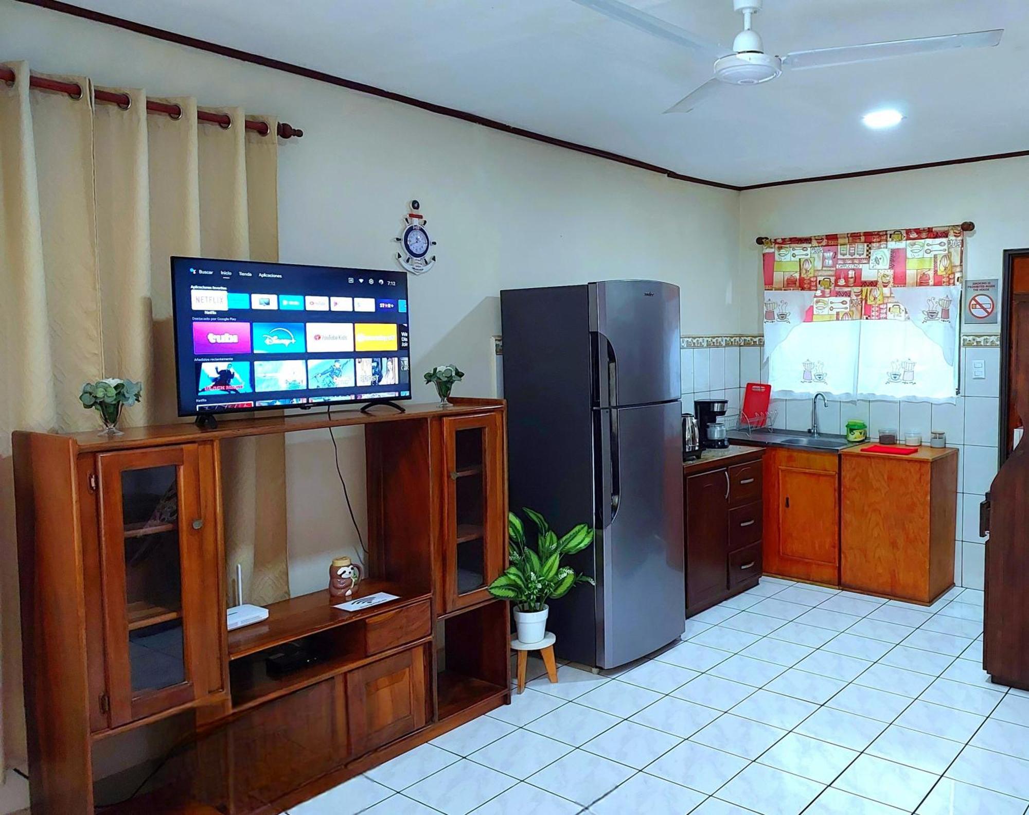 Casa Equipada En El Centro De Puntarenas Villa ภายนอก รูปภาพ