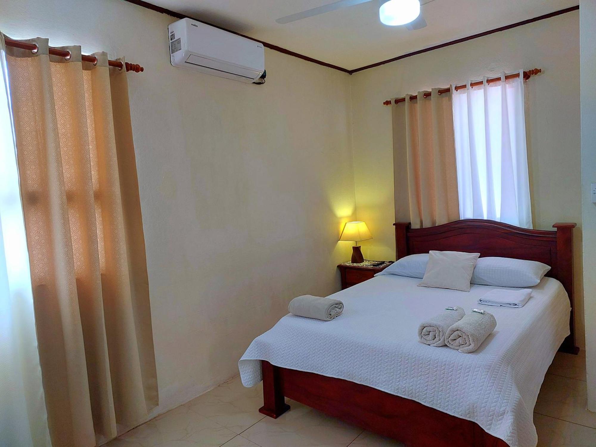 Casa Equipada En El Centro De Puntarenas Villa ภายนอก รูปภาพ