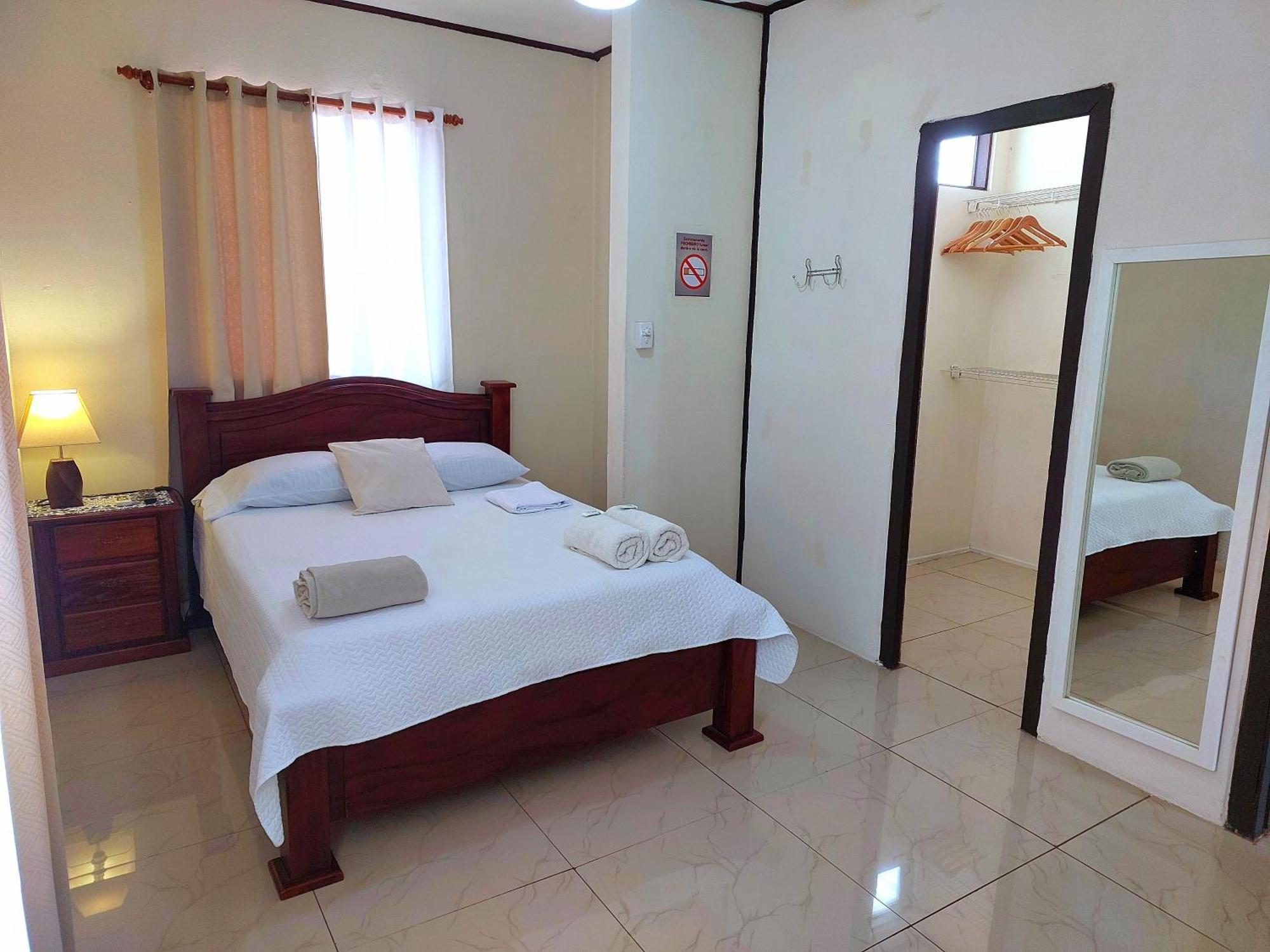 Casa Equipada En El Centro De Puntarenas Villa ภายนอก รูปภาพ